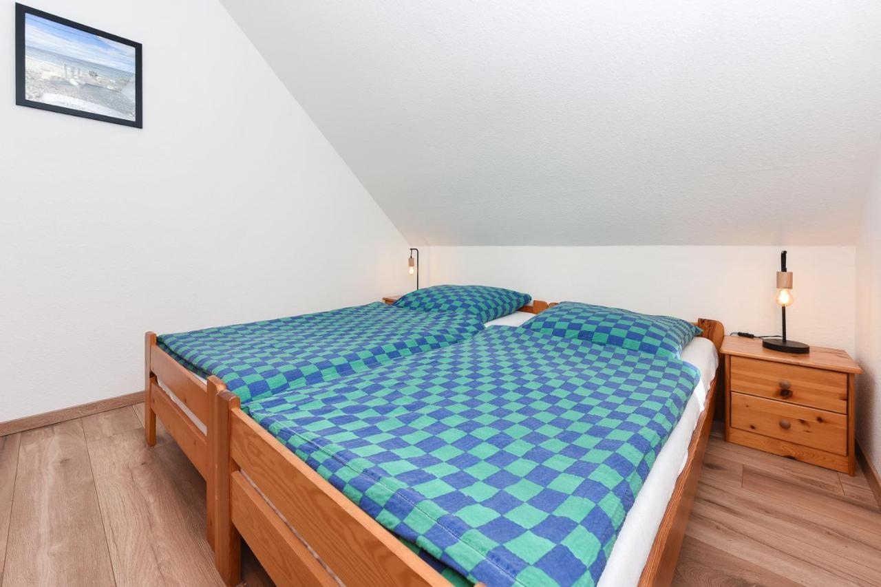 Ferienwohnung Wattgefluester Езенс Екстер'єр фото